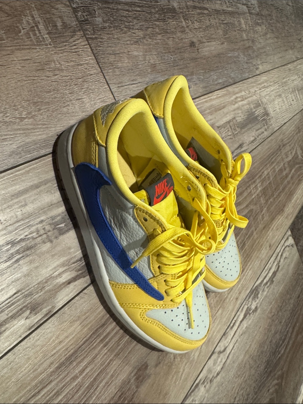Travis scott ps canary
